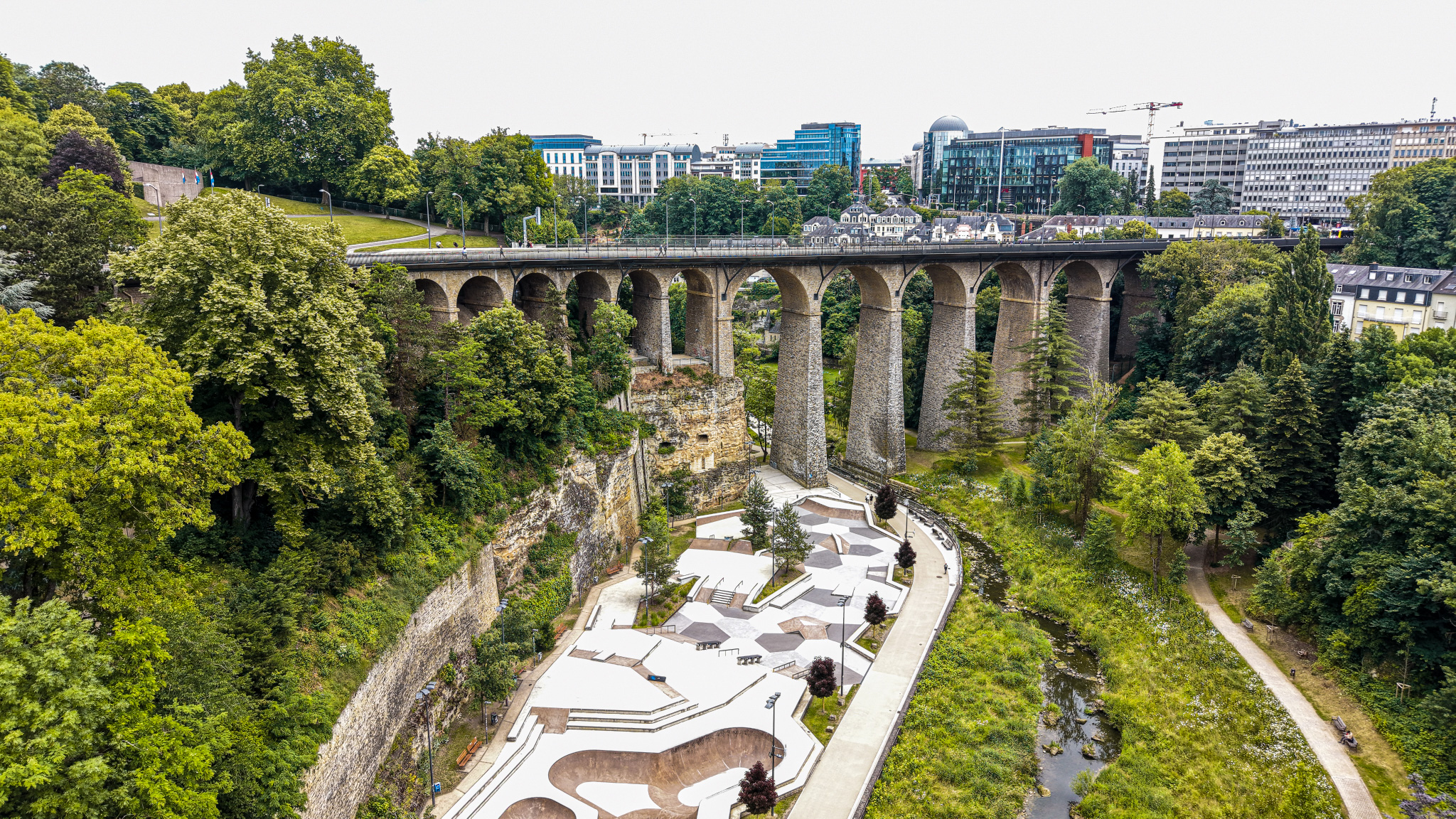 Passerelle viaduct over the Pétrusse skate park